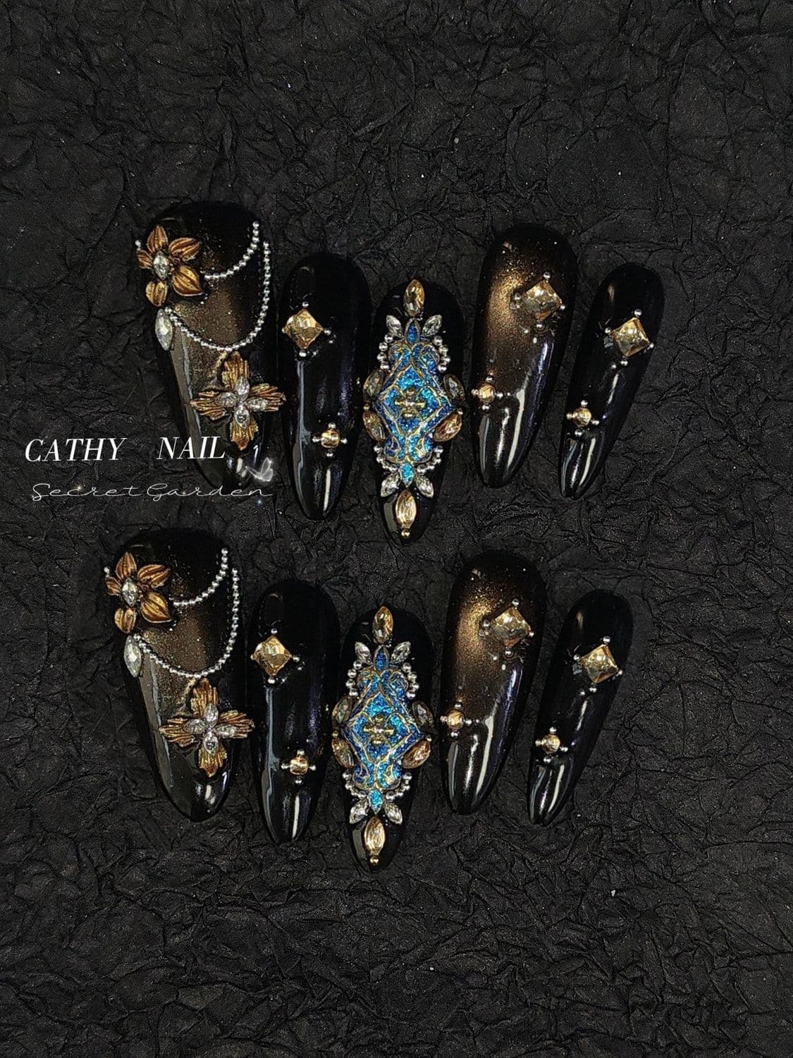 Jewelry Merchant's Daughter – Old Money Noblewoman Medieval Blue Nail Art image