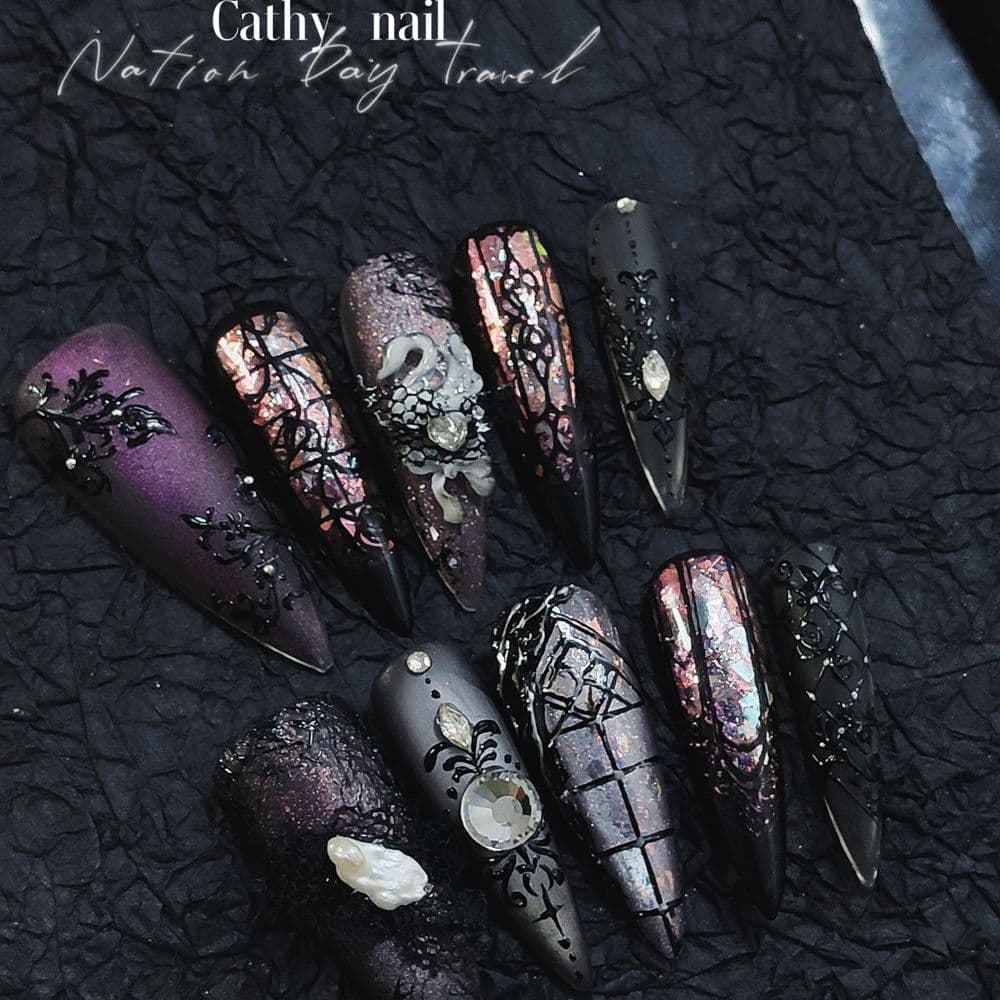 Twilight Castle Medieval Glass Window Press-On Nails – Dark Magic Witch Lace Vine Handmade Nail Art image