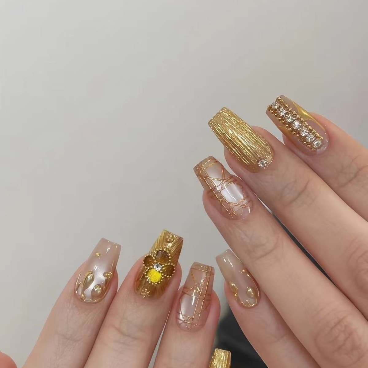 Golden Lattice Crystal Press-On Nails — 10-Piece Set image