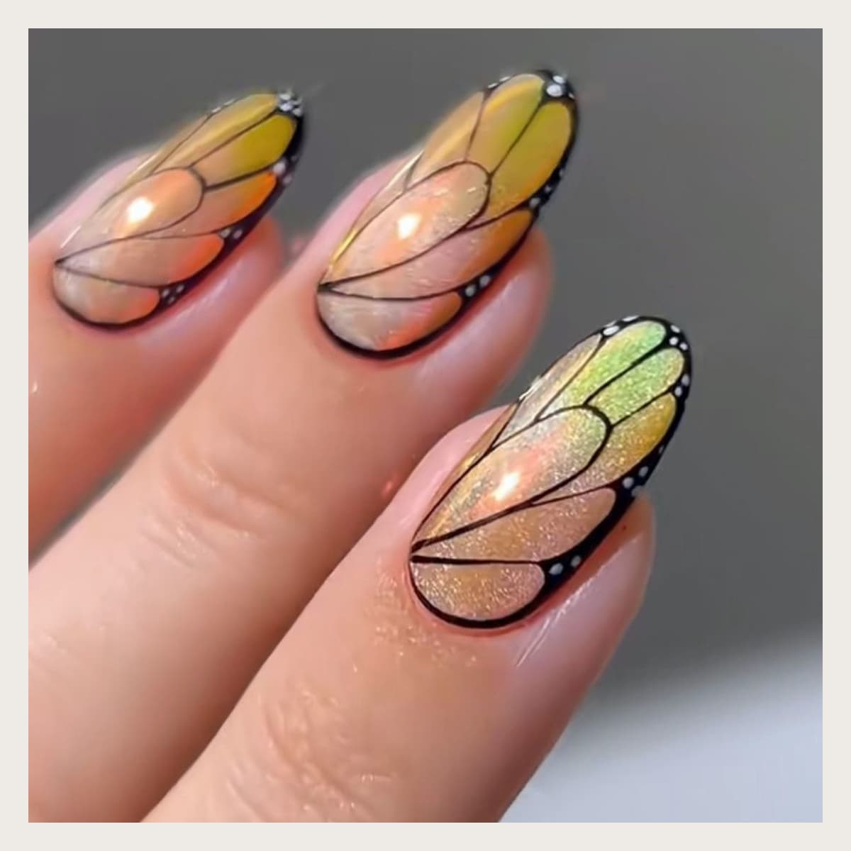 Sunset Butterfly Wing Cat-Eye Press-On Nails — 10-Piece Set image