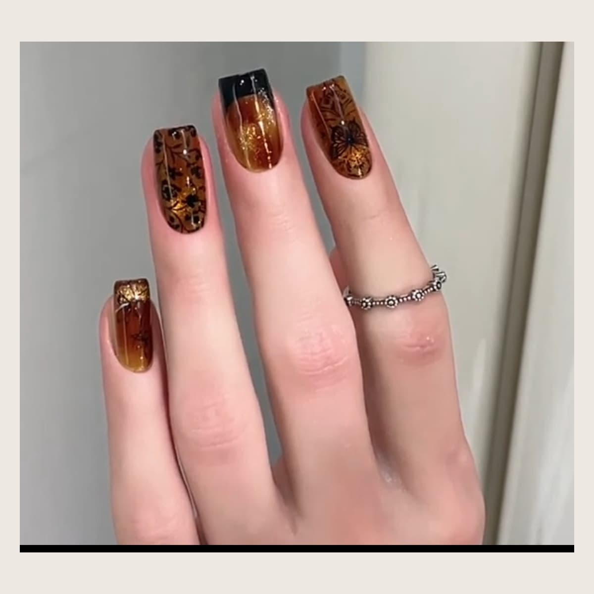 Amber Cocoa Butterfly Cat-Eye Press-On Nails — 10-Piece Set image